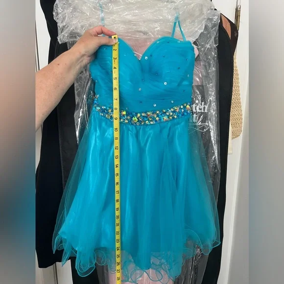 Graduation Dress - Picture 2 of 6